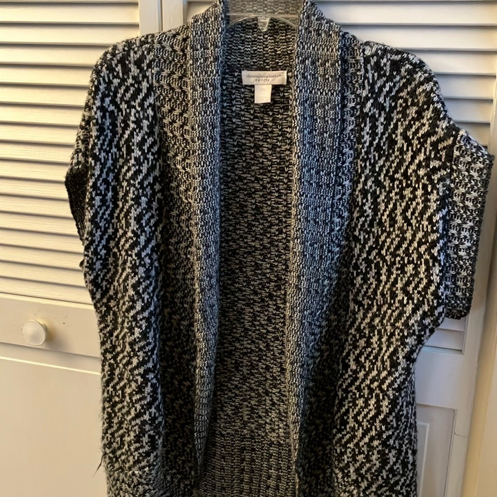 CRISTOPHER & BANKS GRAY & BLACK ROLLED COLLER OPEN FRONT VEST WITH CAP SLEEVES
